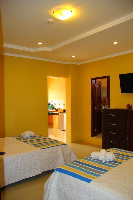 Hostal Duncan Puerto Ayora  Buitenkant foto