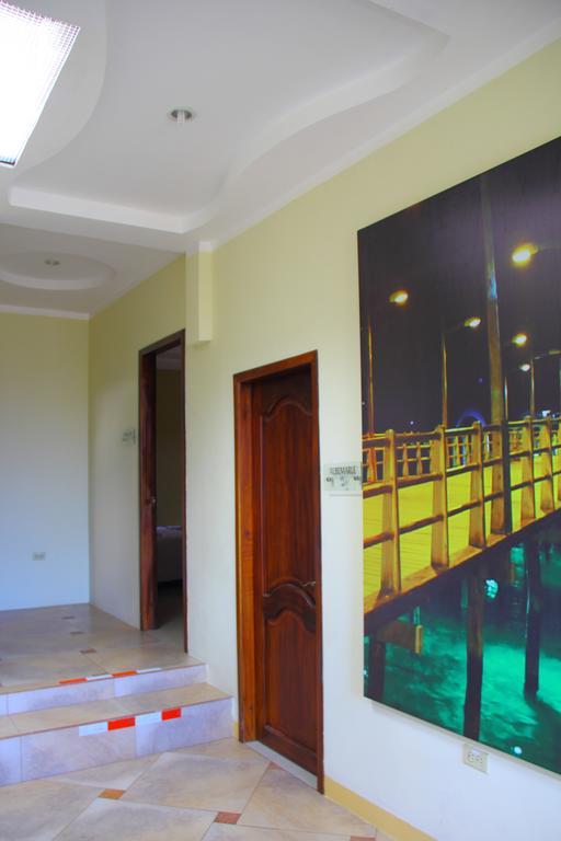 Hostal Duncan Puerto Ayora  Buitenkant foto