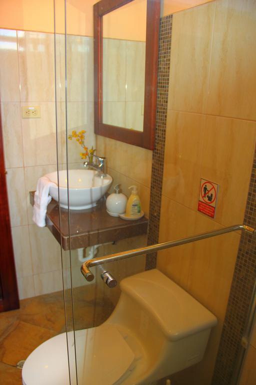 Hostal Duncan Puerto Ayora  Buitenkant foto