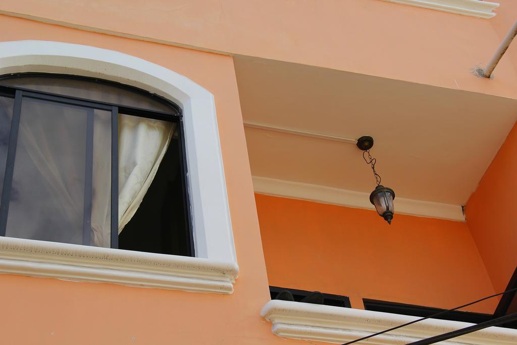 Hostal Duncan Puerto Ayora  Buitenkant foto