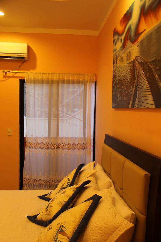 Hostal Duncan Puerto Ayora  Buitenkant foto