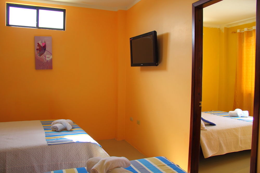 Hostal Duncan Puerto Ayora  Buitenkant foto