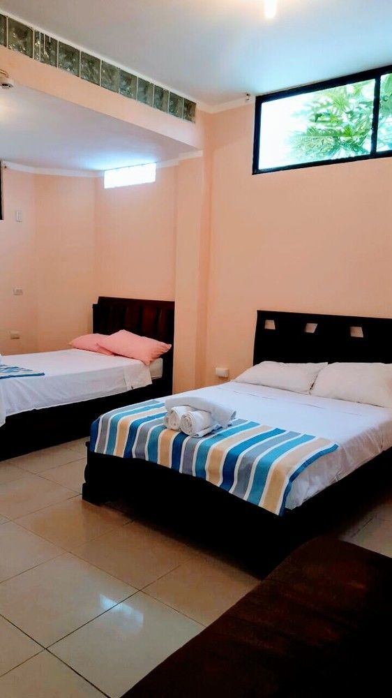 Hostal Duncan Puerto Ayora  Buitenkant foto