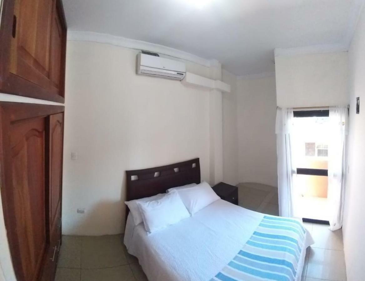 Hostal Duncan Puerto Ayora  Buitenkant foto